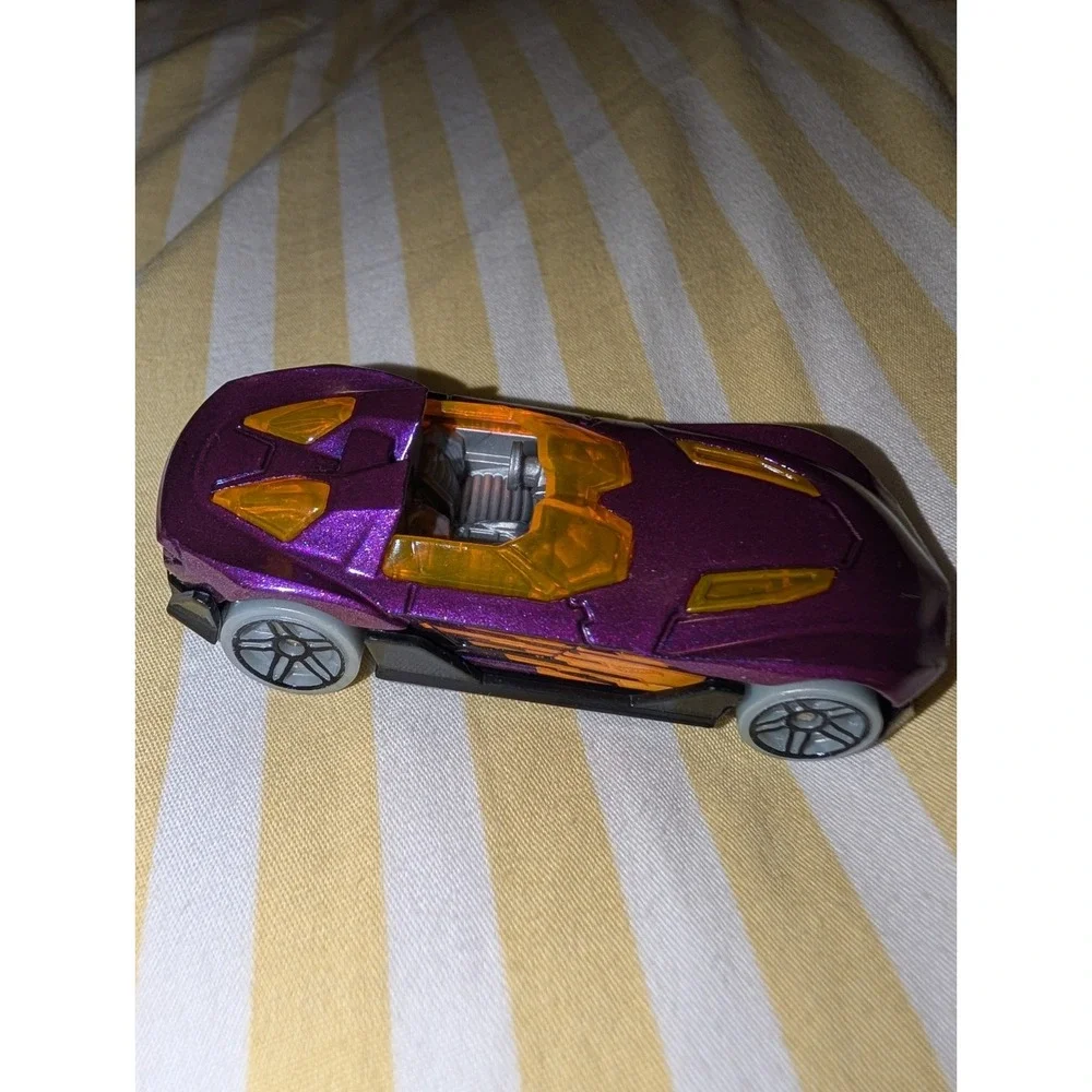 Hot Wheels 1186 MJ 1 NL Diecast Toy Car Purple Orange Mattel R0932